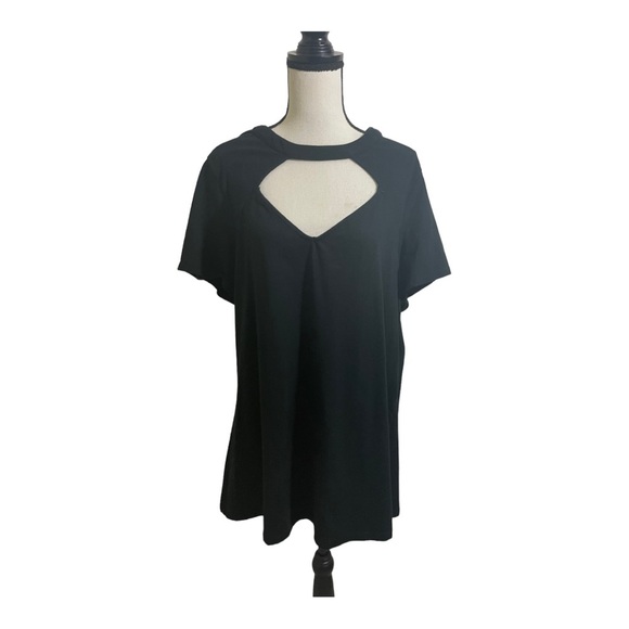 Torrid womens front keyhole shirt sleeve black size 4 plus size. - Picture 2 of 5